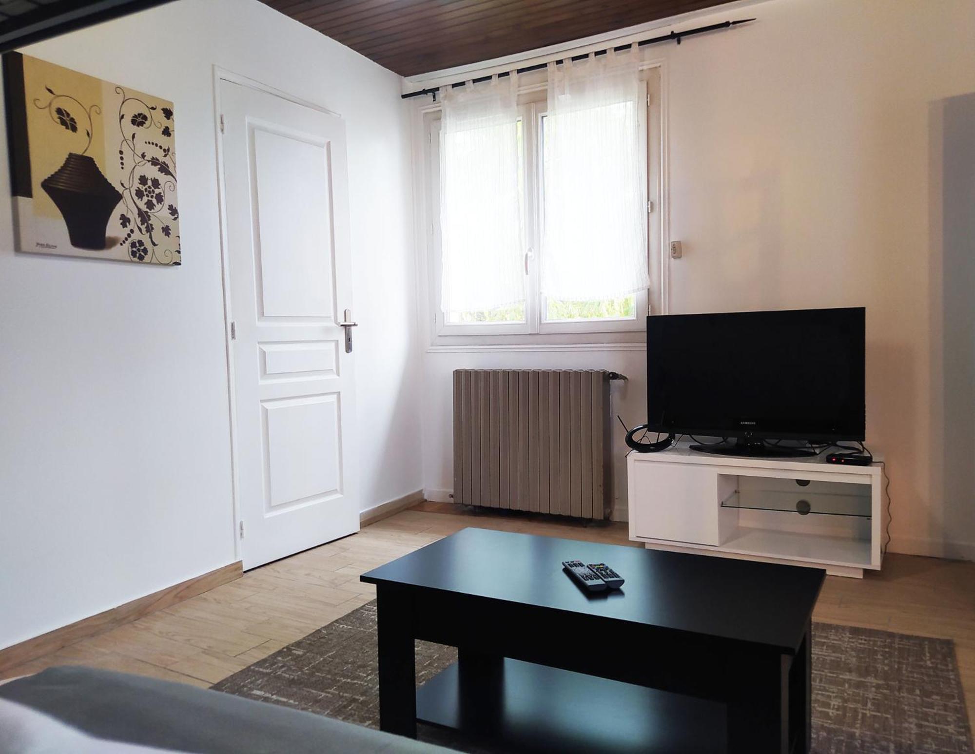 Charmant Studio Au Calme Proche Rer Stade De France Paris สแตงส์ ภายนอก รูปภาพ